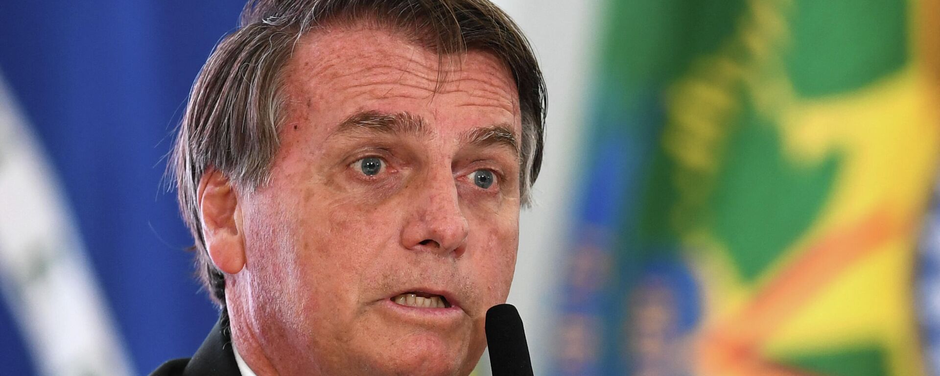 O presidente do Brasil, Jair Bolsonaro, discursa durante cerimônia em Brasília, em 9 de dezembro de 2021 - Sputnik Brasil, 1920, 10.01.2022