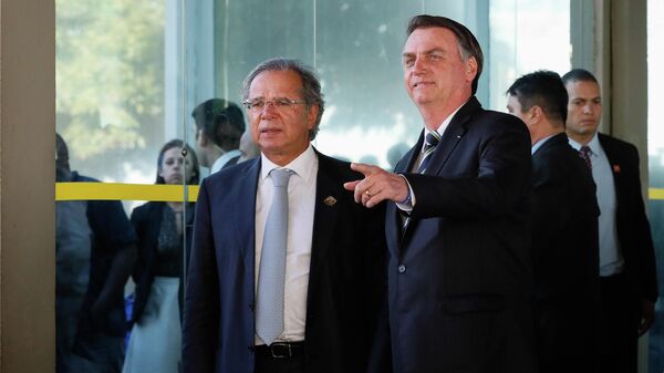 Presidente da República, Jair Bolsonaro durante reunião com o Ministro da Economia, Paulo Guedes - Sputnik Brasil