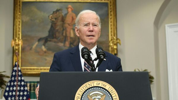O presidente dos EUA, Joe Biden, fala sobre operação de contraterrorismo na Síria da Sala Roosevelt da Casa Branca em Washington, DC, 3 de fevereiro de 2022 - Sputnik Brasil
