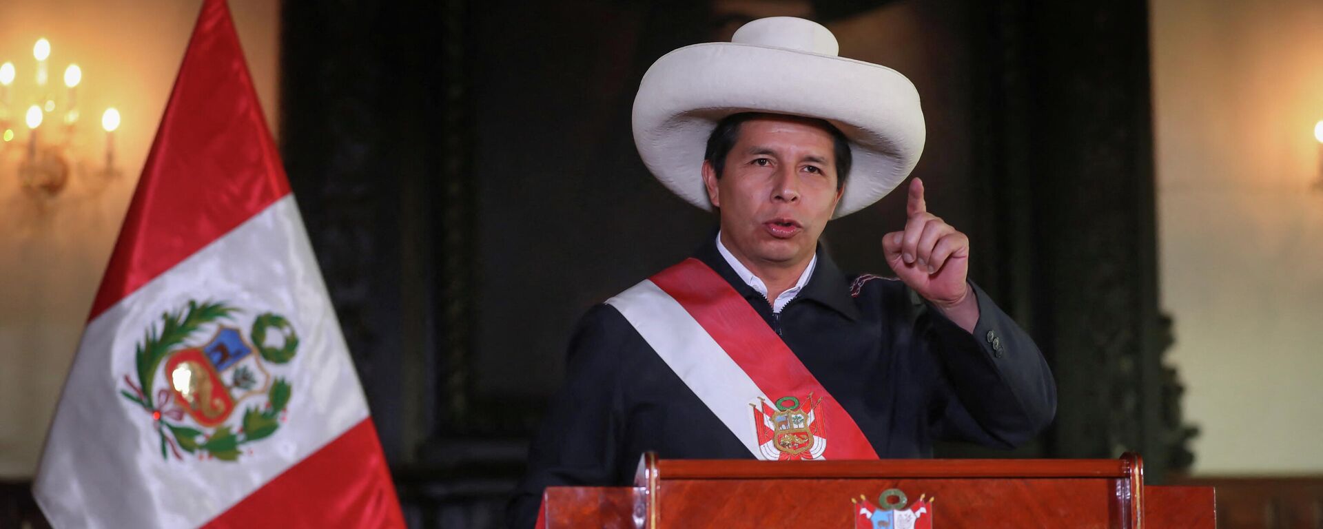 O presidente do Peru, Pedro Castillo, discursa em Lima, capital do país, em 4 de fevereiro de 2022 - Sputnik Brasil, 1920, 08.02.2022