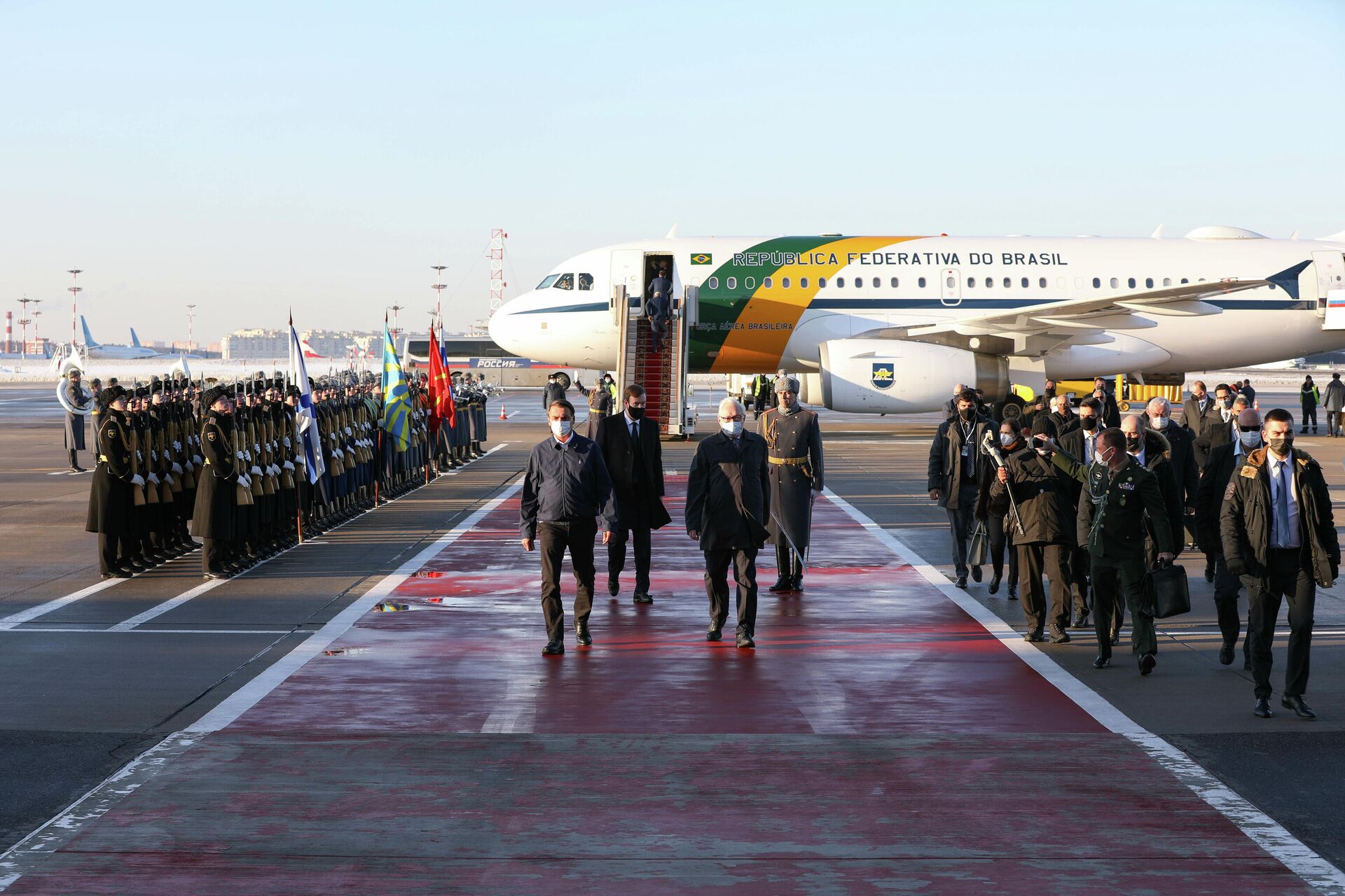 Presidente, Jair Bolsonaro, chega à Rússia, 15 de fevereiro de 2022 - Sputnik Brasil, 1920, 15.02.2022