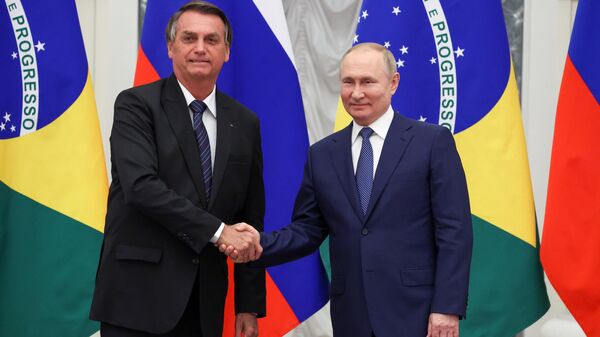 Jair Bolsonaro e Vladimir Putin, presidentes do Brasil e da Rússia, respectivamente, após encontro oficial no Kremlin, Moscou, Rússia, 16 de fevereiro de 2022 - Sputnik Brasil