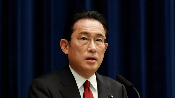Em Tóquio, o primeiro-ministro do Japão, Fumio Kishida, fala durante coletiva e imprensa, em 25 de fevereiro de 2022 Em Tóquio, o primeiro-ministro do Japão, Fumio Kishida, fala durante coletiva e imprensa, em 25 de fevereiro de 2022 - Sputnik Brasil