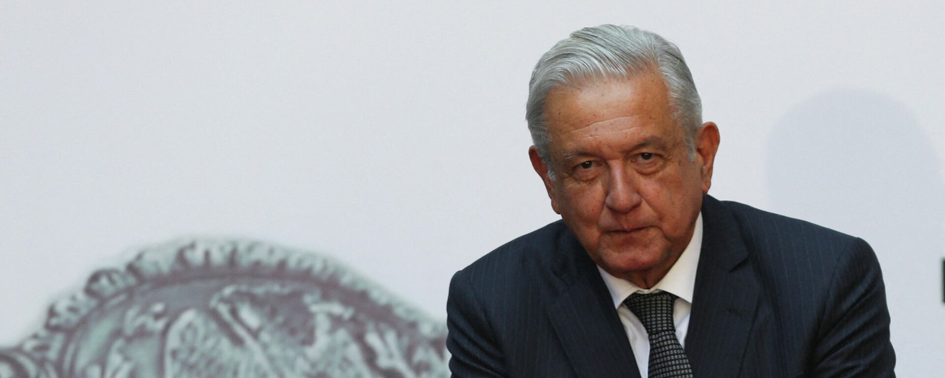 O presidente mexicano Andrés Manuel López Obrador gesticula enquanto assiste ao 109º aniversário da morte do presidente Francisco I Madero, México, 23 de fevereiro de 2022 - Sputnik Brasil, 1920, 01.03.2022