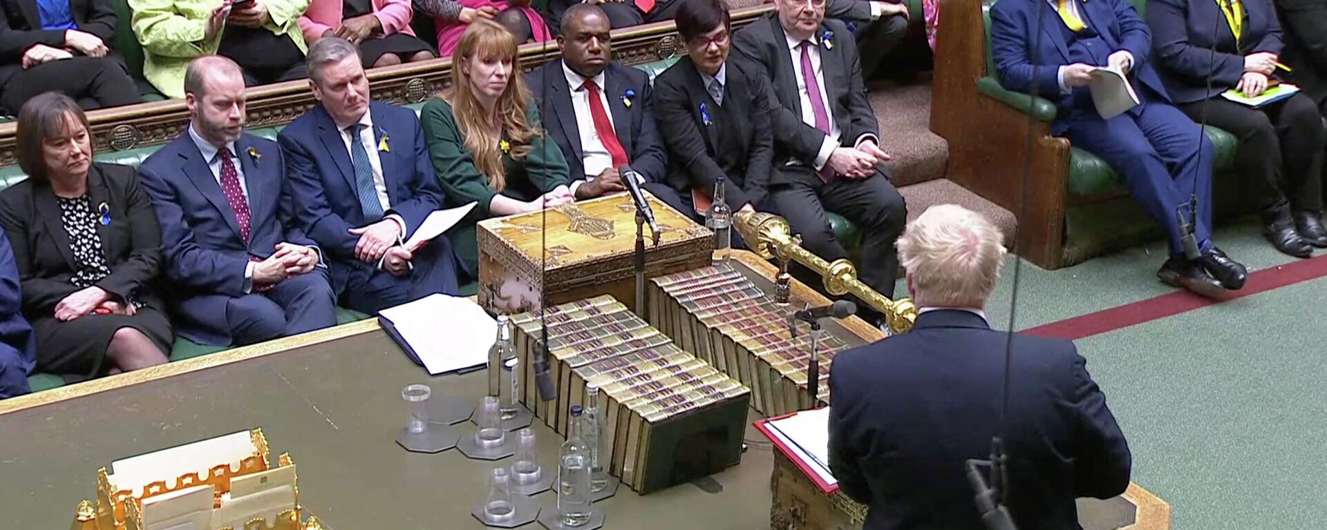 O primeiro-ministro britânico Boris Johnson fala durante o debate semanal de perguntas, em meio à crise na Ucrânia, no Parlamento em Londres, Reino Unido, 2 de março de 2022  - Sputnik Brasil, 1920, 02.03.2022