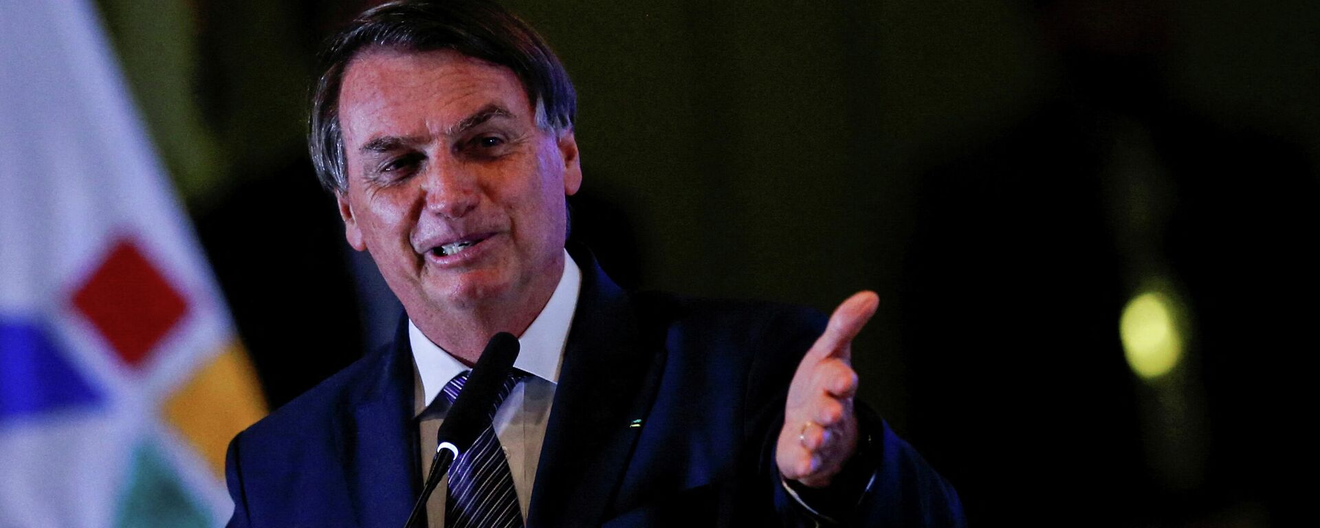 O presidente do Brasil, Jair Bolsonaro, fala durante a cerimônia de posse do novo diretor brasileiro da hidrelétrica de Itaipu, Almirante Anatalicio Risden Junior no Palácio do Itamaraty em Brasília, Brasil 22 de fevereiro de 2022 - Sputnik Brasil, 1920, 03.03.2022
