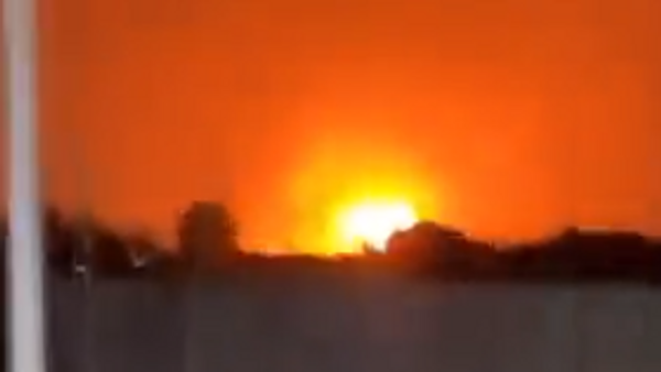 Imagem capturada de vídeo divulgado no X (antigo Twitter) sobre suposta explosão em Arbil, no Iraque, perto do consulado dos EUA - Sputnik Brasil