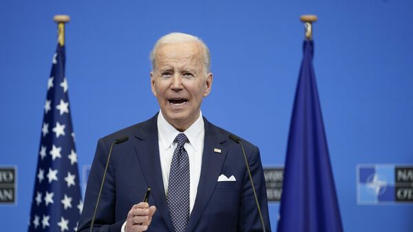 Em Bruxelas, o presidente dos EUA, Joe Biden, fala durante uma entrevista coletiva após uma cúpula da OTAN (Organização do Tratado do Atlântico Norte) em 24 de março de 2022. - Sputnik Brasil