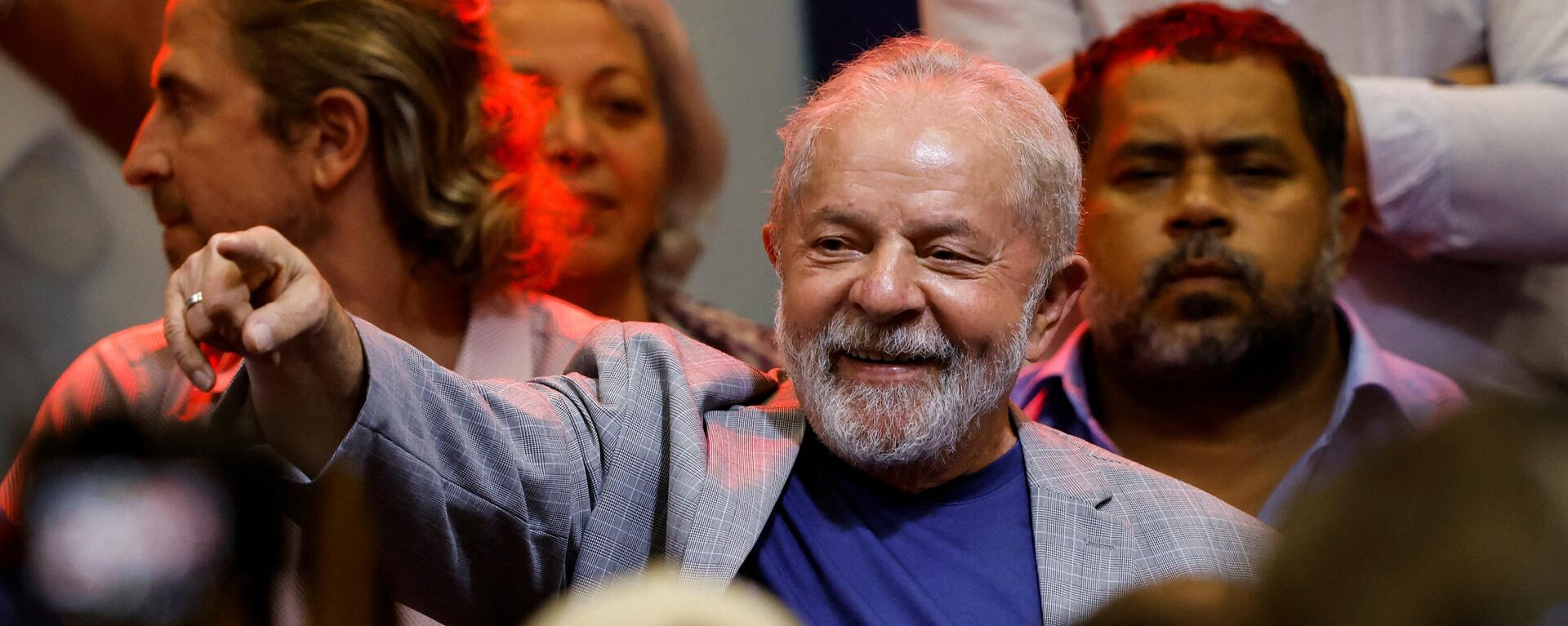O ex-presidente Luiz Inácio Lula da Silva participa de evento do Partido dos Trabalhadores (PT) em Curitiba, no Brasil, em 18 de março de 2022. - Sputnik Brasil, 1920, 06.04.2022