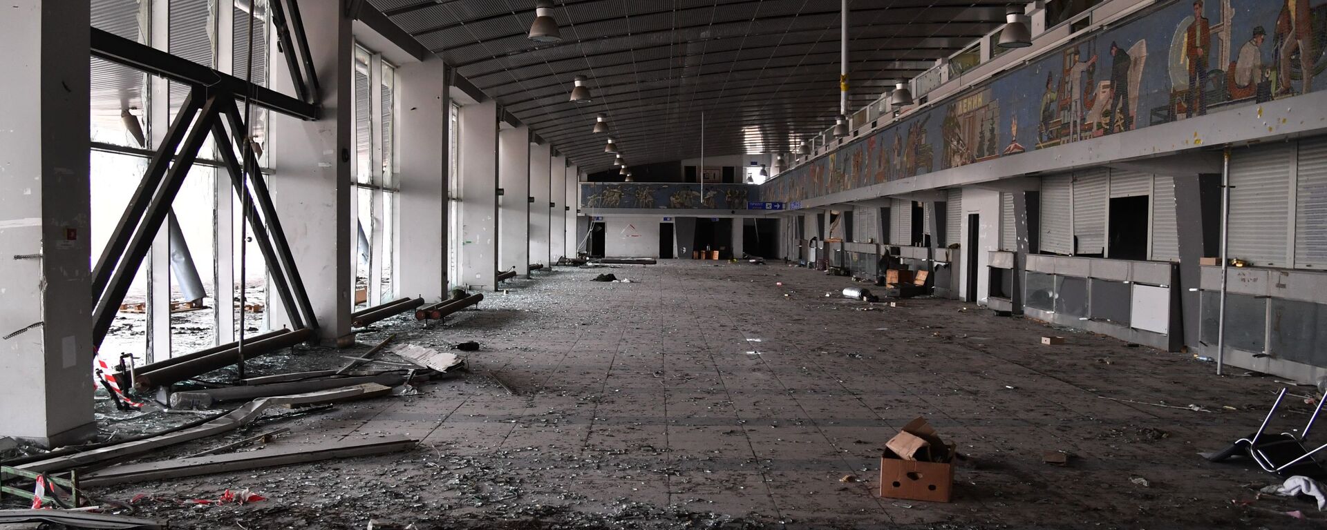 Terminal destruído do Aeroporto Internacional de Mariupol, libertado pela Milícia Popular de Donetsk e forças russas, em 25 de março de 2022 (foto de arquivo) - Sputnik Brasil, 1920, 10.08.2022