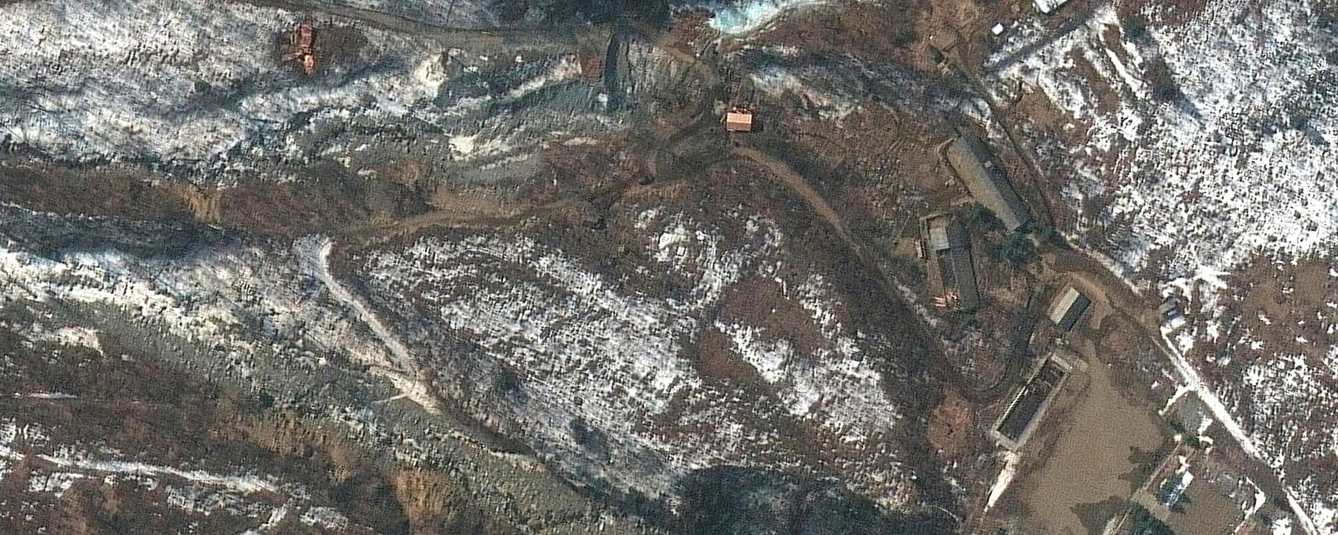 Imagem de satélite mostrando atividade no lugar de testes nucleares Punggye-ri na província Hamgyong do Norte, Coreia do Norte, 4 de março de 2022 - Sputnik Brasil, 1920, 27.03.2022