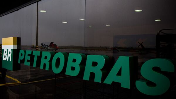 Logotipo da Petrobras no Aeroporto Internacional de Cabo Frio (foto de arquivo) - Sputnik Brasil