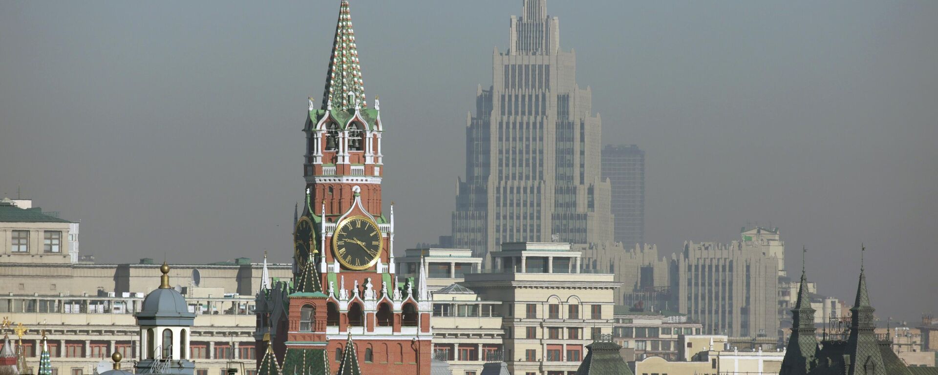 Torre Spasskaya, do Kremlin em Moscou, Rússia, foto publicada em 24 de março de 2022 - Sputnik Brasil, 1920, 22.12.2022