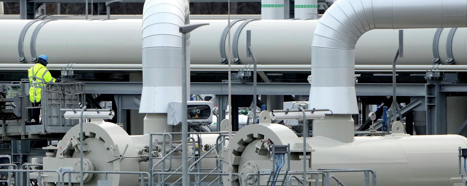 Instalações do gasoduto Nord Stream 2 em Lubmin, no norte da Alemanha, em 15 de fevereiro de 2022 - Sputnik Brasil, 1920, 15.03.2023