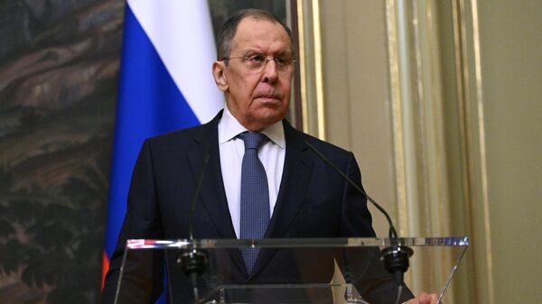 Chanceler russo, Sergei Lavrov fala durante coletiva de imprensa ao lado do ministro das Relações Exteriores da Eritreia, Osman Saleh, em Moscou, Rússia, 27 de abril de 2022 - Sputnik Brasil