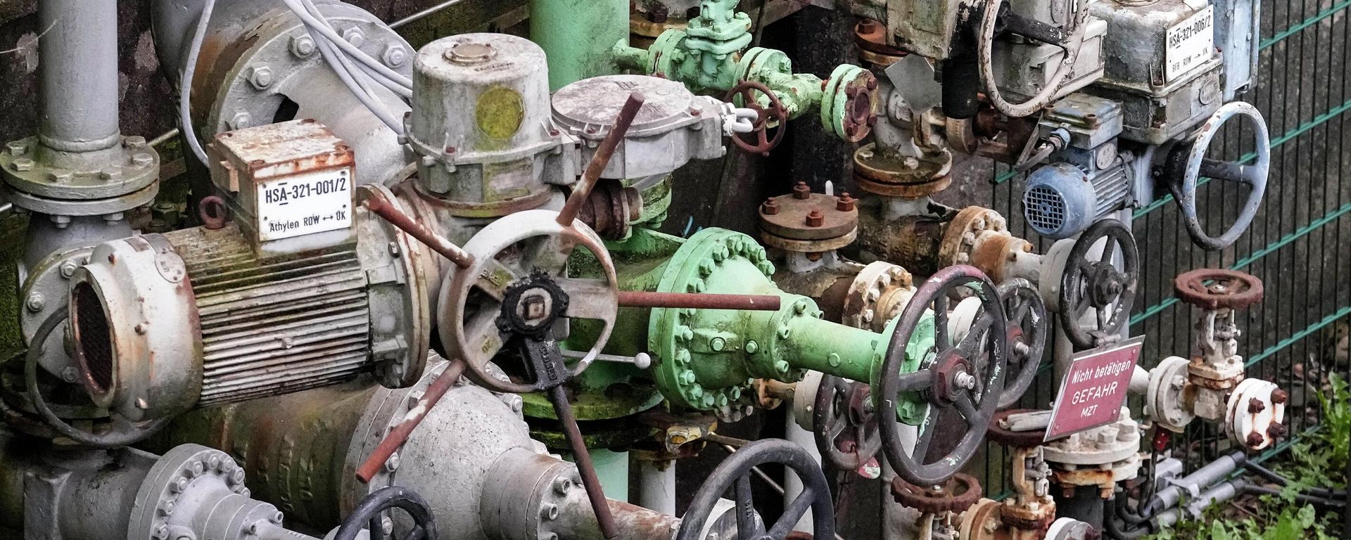 Registros de gasodutos próximos de uma planta química em Wesseling, Alemanha, 6 de abril de 2022 Registros de gasodutos próximos de uma planta química em Wesseling, Alemanha, 6 de abril de 2022 - Sputnik Brasil, 1920, 27.05.2022