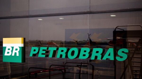 Logotipo da Petrobras em Cabo Frio (RJ), em 26 de setembro de 2012 - Sputnik Brasil