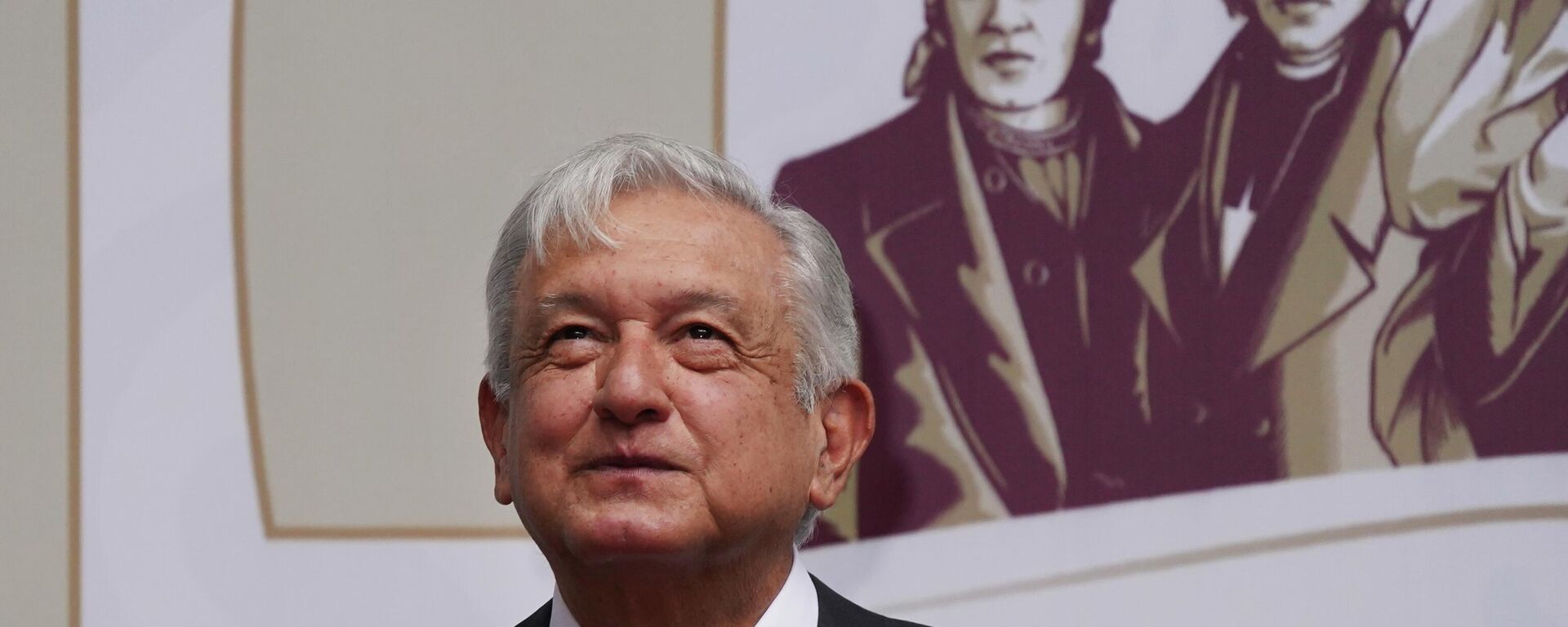 Andrés Manuel López Obrador, presidente mexicano, durante discurso sobre a economia na Cidade do México, México, 12 de abril de 2022 - Sputnik Brasil, 1920, 10.05.2022