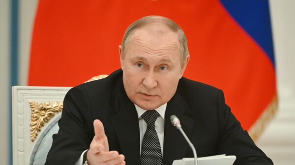 Presidente da Rússia, Vladimir Putin, durante reunião do Conselho de Estado, 25 de maio de 2022 - Sputnik Brasil