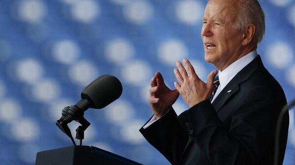 Joe Biden, presidente dos EUA, fala no Estádio de Memorial da Academia Naval do país em Annapolis, Maryland, EUA, 27 de maio de 2022 - Sputnik Brasil