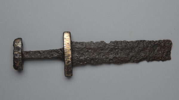 Espada viking do Museu de História Sueco (imagem de referência) - Sputnik Brasil