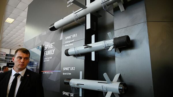 Mísseis antitanque Spike, de fabricação israelense - Sputnik Brasil