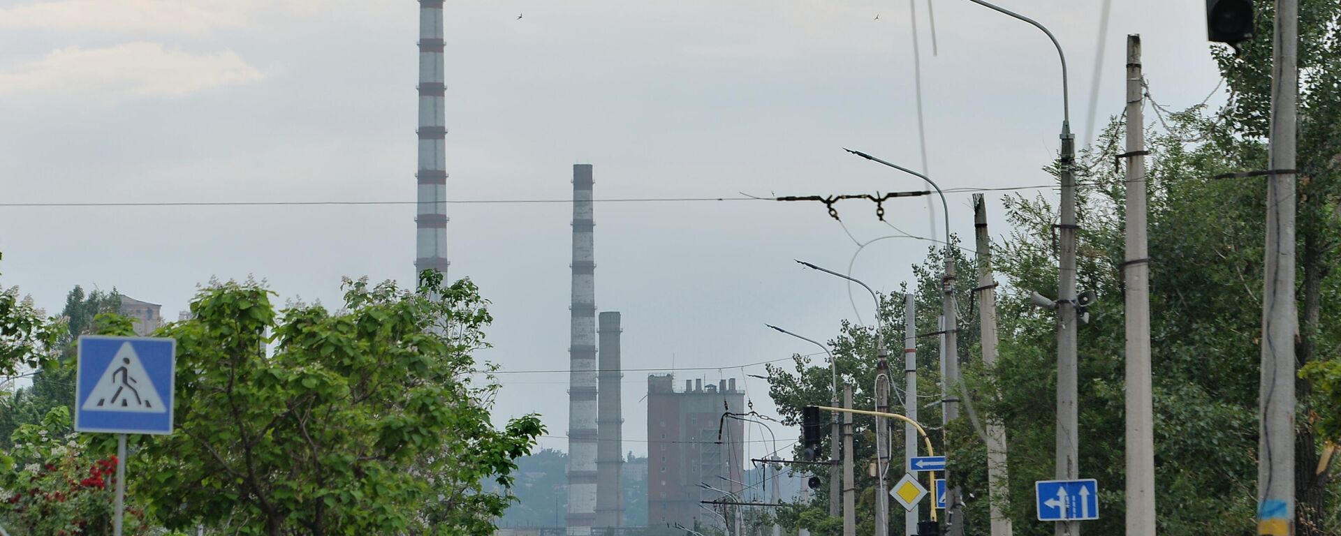 Vista da fábrica Azot, em Severodonetsk, de cuja planta as Forças Armadas russas liberaram 800 pessoas em 25 de junho de 2022 (foto de arquivo) - Sputnik Brasil, 1920, 26.07.2022