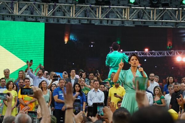 Michelle Bolsonaro discursa no lançamento da candidatura de Jair Bolsonaro à reeleição à presidência em convenção no Maracanãzinho  - Sputnik Brasil