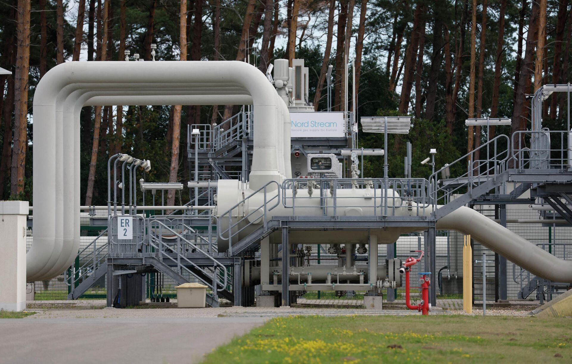 Instalações de recepção e distribuição de gás natural da rede de gasodutos Gascade em Lubmin, Alemanha, perto da fronteira com a Polônia, 30 de agosto de 2022 - Sputnik Brasil, 1920, 10.09.2022