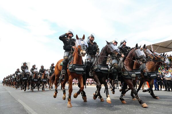 Desfile Cívico-Militar por ocasião das Comemorações do Bicentenário da Independência do Brasil, 7 de setembro de 2022 - Sputnik Brasil