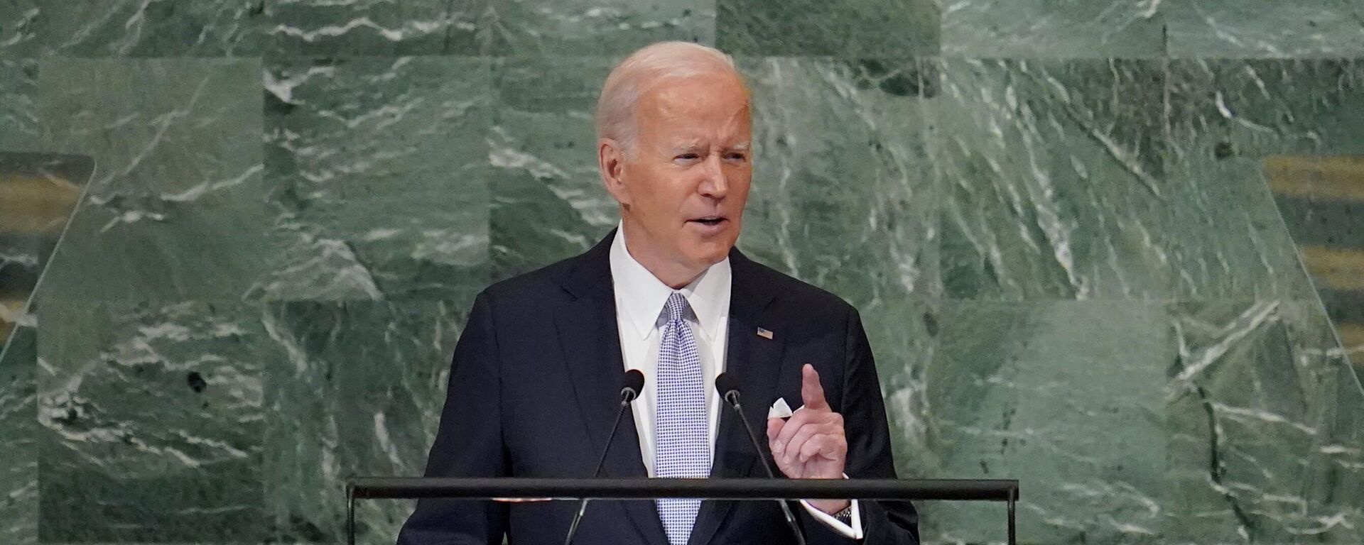 O presidente Joe Biden discursa na 77ª sessão da Assembleia Geral das Nações Unidas, em 21 de setembro de 2022 - Sputnik Brasil, 1920, 16.11.2022