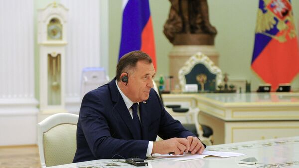 Membro da presidência da Bósnia e Herzegovina do povo sérvio, Milorad Dodik, durante uma reunião com o presidente russo Vladimir Putin no Kremlin, 20 de setembro de 2022 - Sputnik Brasil