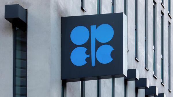 Logotipo da Organização dos Países Exportadores de Petróleo (OPEP) em sua sede, em Viena. Áustria, 3 de março de 2022 - Sputnik Brasil