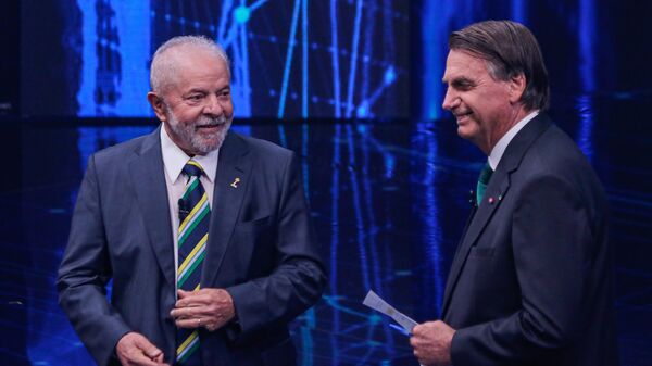 Lula da Silva e Jair Bolsonaro participam do debate presidencial promovido pela TV Bandeirantes. São Paulo, 16 de outubro de 2022. - Sputnik Brasil