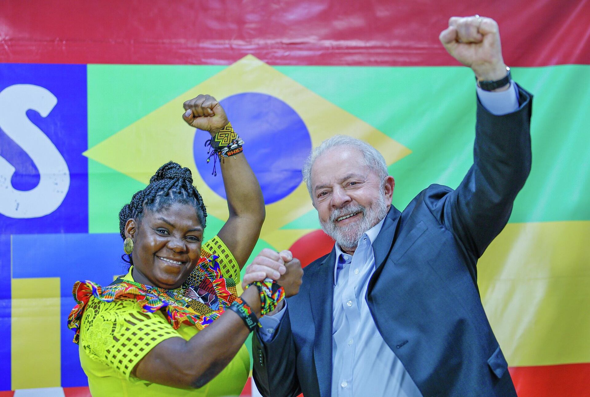 O então candidato à presidência do Brasil Luiz Inácio Lula da Silva recebe a vice-presidente da Colômbia, Francia Márquez, em 26 de julho de 2022, em São Paulo - Sputnik Brasil, 1920, 31.10.2022
