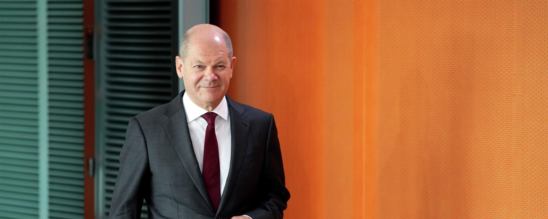 O chanceler alemão Olaf Scholz chega para a reunião semanal do gabinete na Chancelaria em Berlim, Alemanha, 2 de novembro de 2022 - Sputnik Brasil, 1920, 02.11.2022