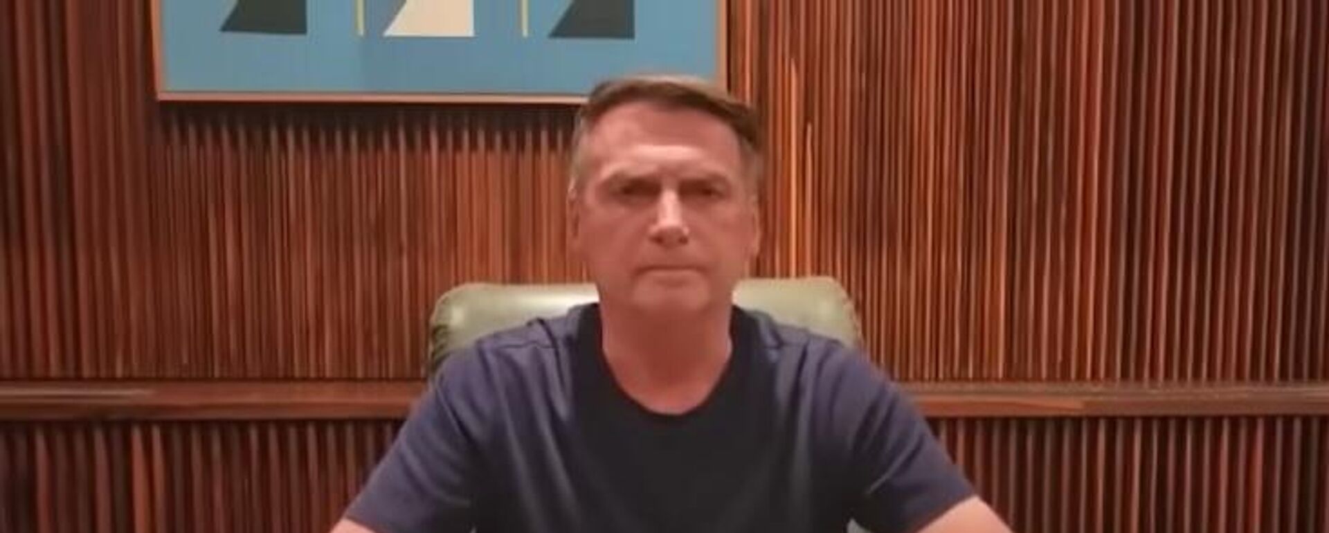 Jair Bolsonaro pede a apoiadores o fim dos bloqueios nas rodovias em vídeo publicado no Twitter - Sputnik Brasil, 1920, 20.01.2023