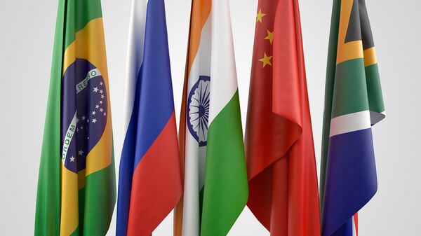 Drapeaux des BRICS (Brésil, Russie, Inde, Chine et Afrique du Sud) - Sputnik Brasil