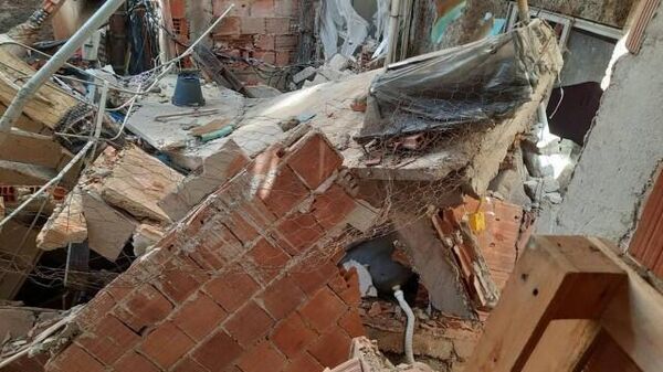 Construção de cinco andares desabou na favela da Rocinha, no Rio de Janeiro, em 17 de novembro de 2022 - Sputnik Brasil
