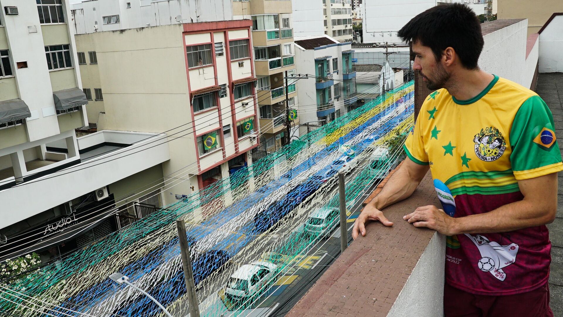 O professor Júlio Souza Reis Júnior na rua Pereira Nunes, no Rio de Janeiro (RJ). Brasil, 10 de novembro de 2022 - Sputnik Brasil, 1920, 18.11.2022