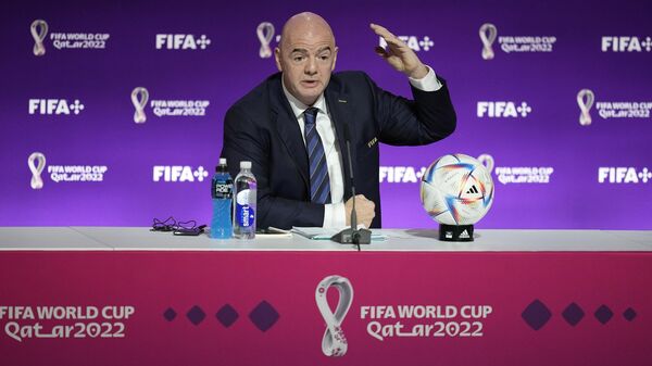 O presidente da FIFA, Gianni Infantino, fala em uma coletiva de imprensa em Doha, Catar, 19 de novembro de 2022 - Sputnik Brasil