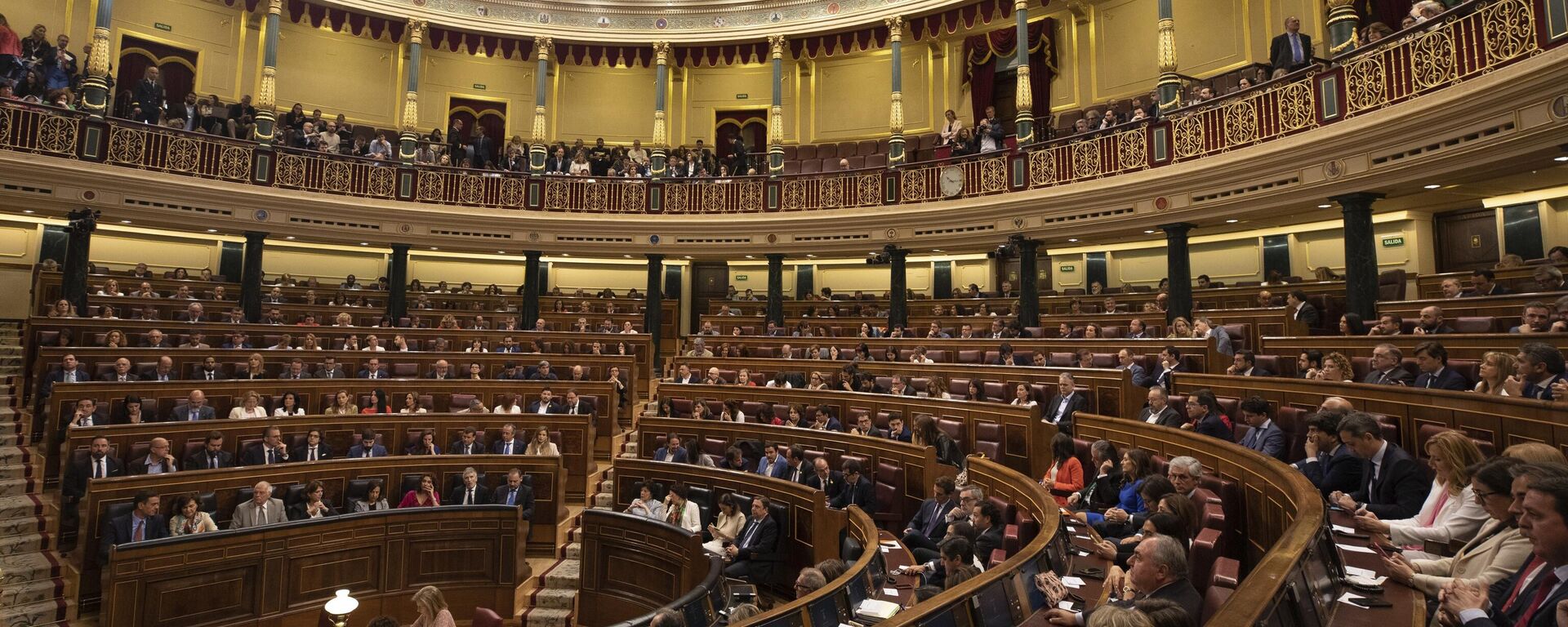 Legisladores na sessão de abertura do novo parlamento espanhol em Madrid, Espanha, 21 de maio de 2019 - Sputnik Brasil, 1920, 08.12.2022