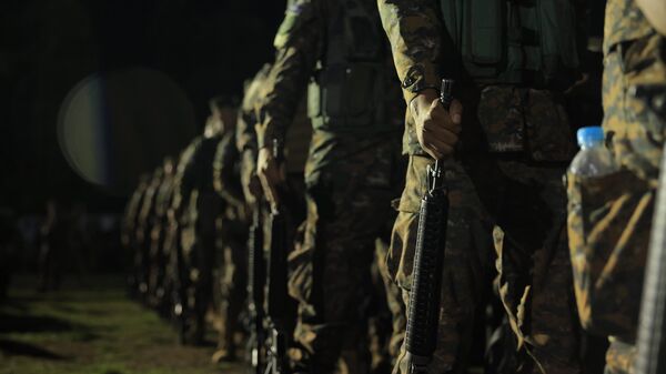 Militares participam de operação contra criminosos em El Salvador, 3 de novembro de 2022 - Sputnik Brasil