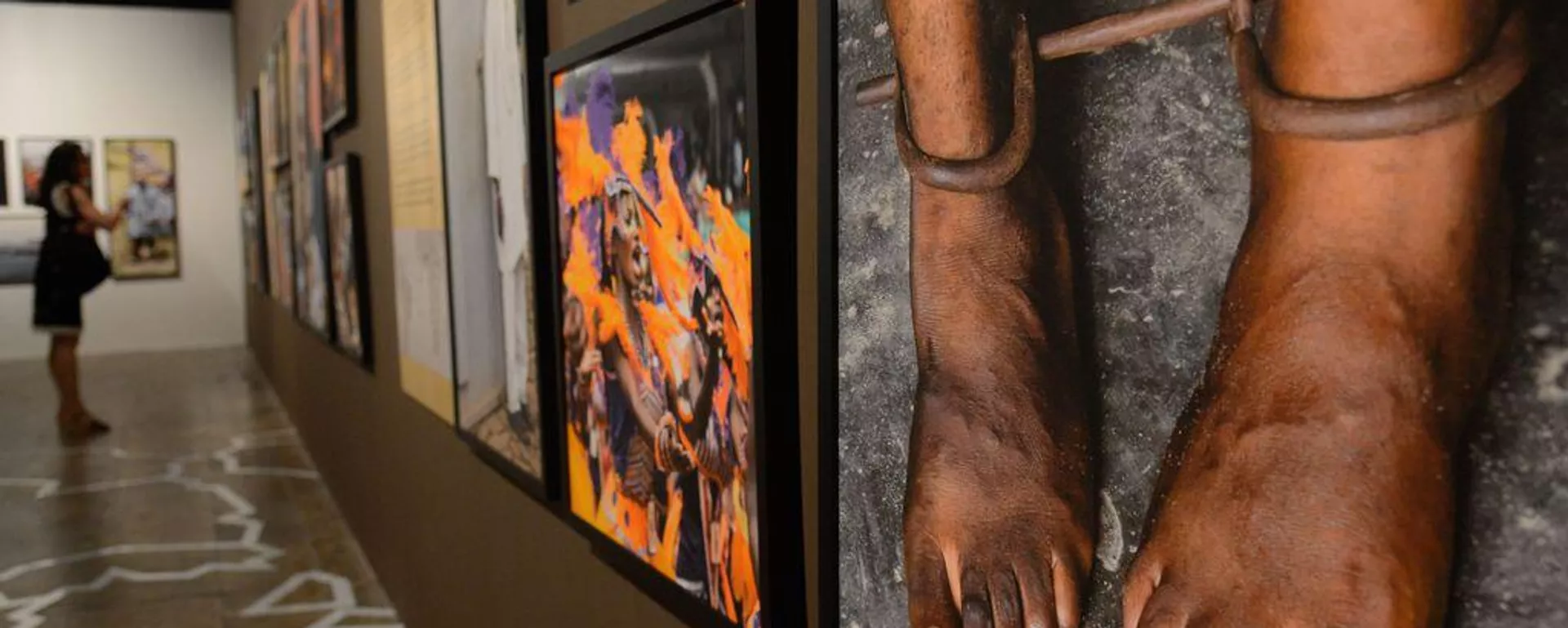 Exposição Sankofa: memória da escravidão na África, resultado da viagem do fotógrafo Cesar Fraga por nove países africanos, em 29 de outubro de 2016 - Sputnik Brasil, 1920, 27.03.2026