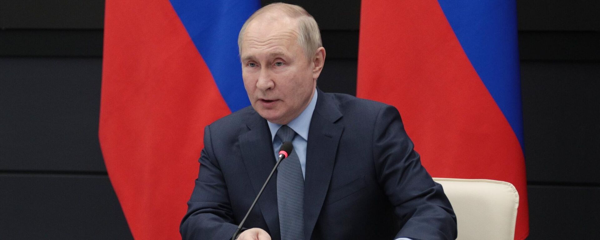 Vladimir Putin, presidente russo, realiza reunião com membros do complexo militar-industrial russo em Tula, Rússia, 23 de dezembro de 2022 - Sputnik Brasil, 1920, 13.06.2023