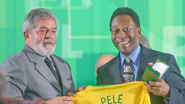 Lula e Pelé juntos em evento, quando o político era presidente do Brasil em mandato anterior (foto de arquivo) - Sputnik Brasil