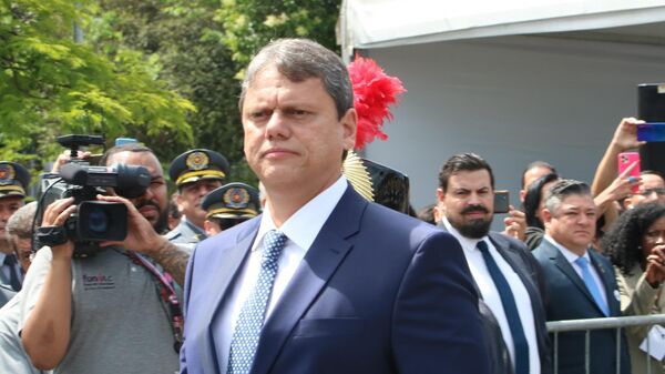 Tarcísio de Freitas (Republicanos) durante a cerimônia de posse como governador de São Paulo, em 1º de janeiro de 2023 - Sputnik Brasil