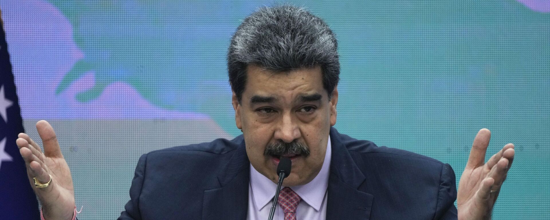O presidente venezuelano, Nicolás Maduro, durante coletiva de imprensa no palácio presidencial de Miraflores, em Caracas, Venezuela, 30 de novembro de 2022 - Sputnik Brasil, 1920, 09.10.2023