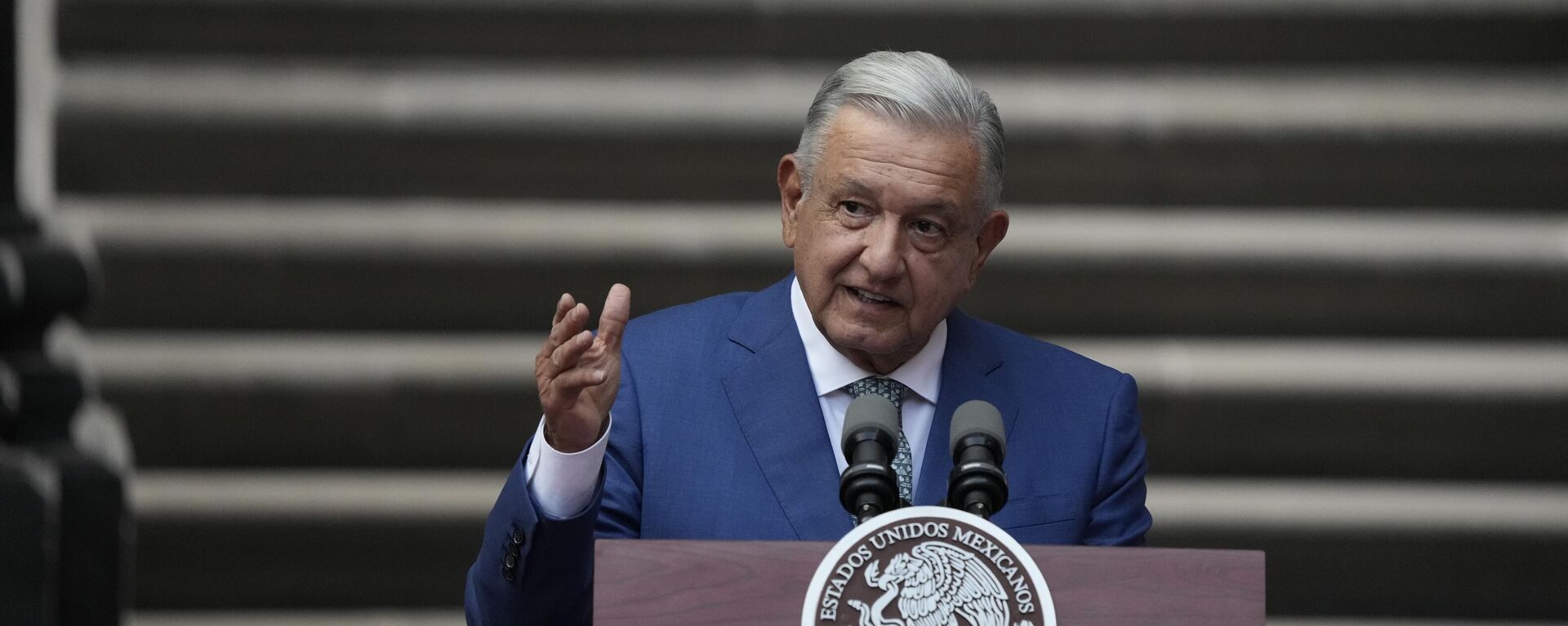 O presidente mexicano Andrés Manuel López Obrador fala durante a Cúpula da América do Norte, no Palácio Nacional da Cidade do México, 10 de janeiro de 2023 - Sputnik Brasil, 1920, 24.01.2023