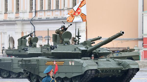 Tanques T-90M durante parada militar para comemorar o 77º aniversário da vitória na Grande Guerra pela Pátria (parte da Segunda Guerra Mundial, compreendida entre 22 de junho de 1941 e 9 de maio de 1945, e limitada às hostilidades entre a União Soviética e a Alemanha nazista e seus aliados), Moscou, Rússia, 9 de maio de 2022 - Sputnik Brasil